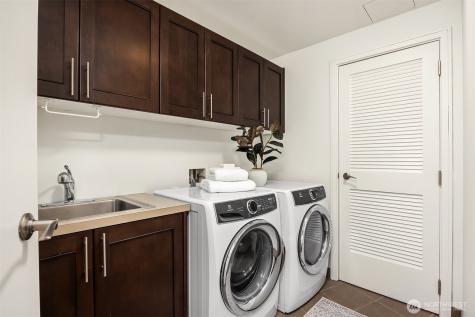 10650 NE 9th Place Bellevue WA 98004