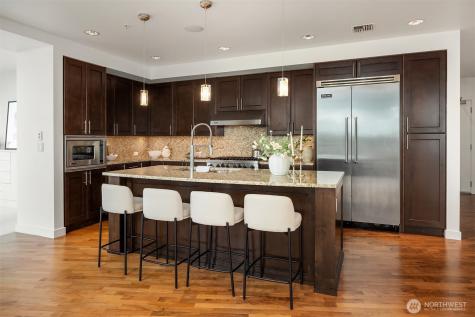 10650 NE 9th Place Bellevue WA 98004