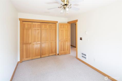 307 Cascadian Lane Winthrop WA 98862