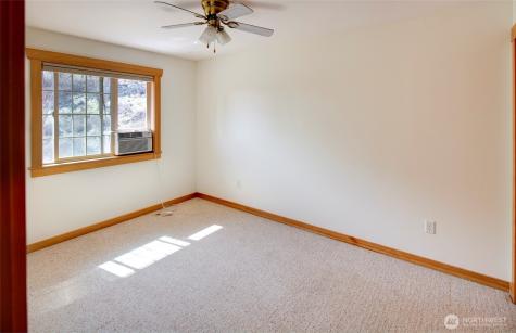 307 Cascadian Lane Winthrop WA 98862