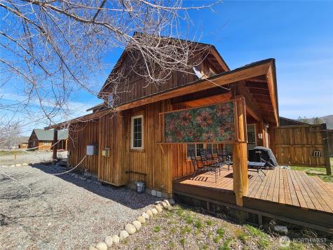 307 Cascadian Lane Winthrop WA 98862