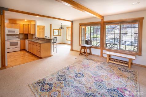 307 Cascadian Lane Winthrop WA 98862