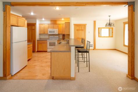 307 Cascadian Lane Winthrop WA 98862