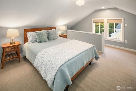 4422 Montana Circle W Seattle WA 98199