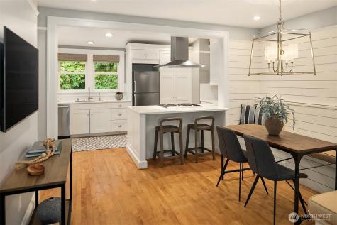 4422 Montana Circle W Seattle WA 98199