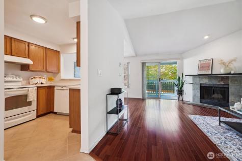 5813 S 238th Court Kent WA 98032