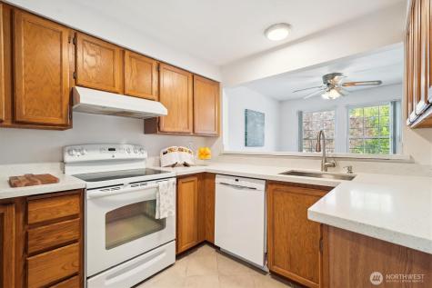 5813 S 238th Court Kent WA 98032