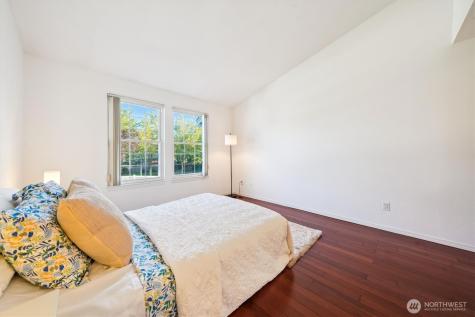 5813 S 238th Court Kent WA 98032