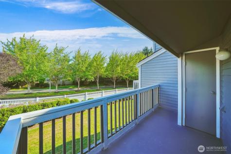 5813 S 238th Court Kent WA 98032