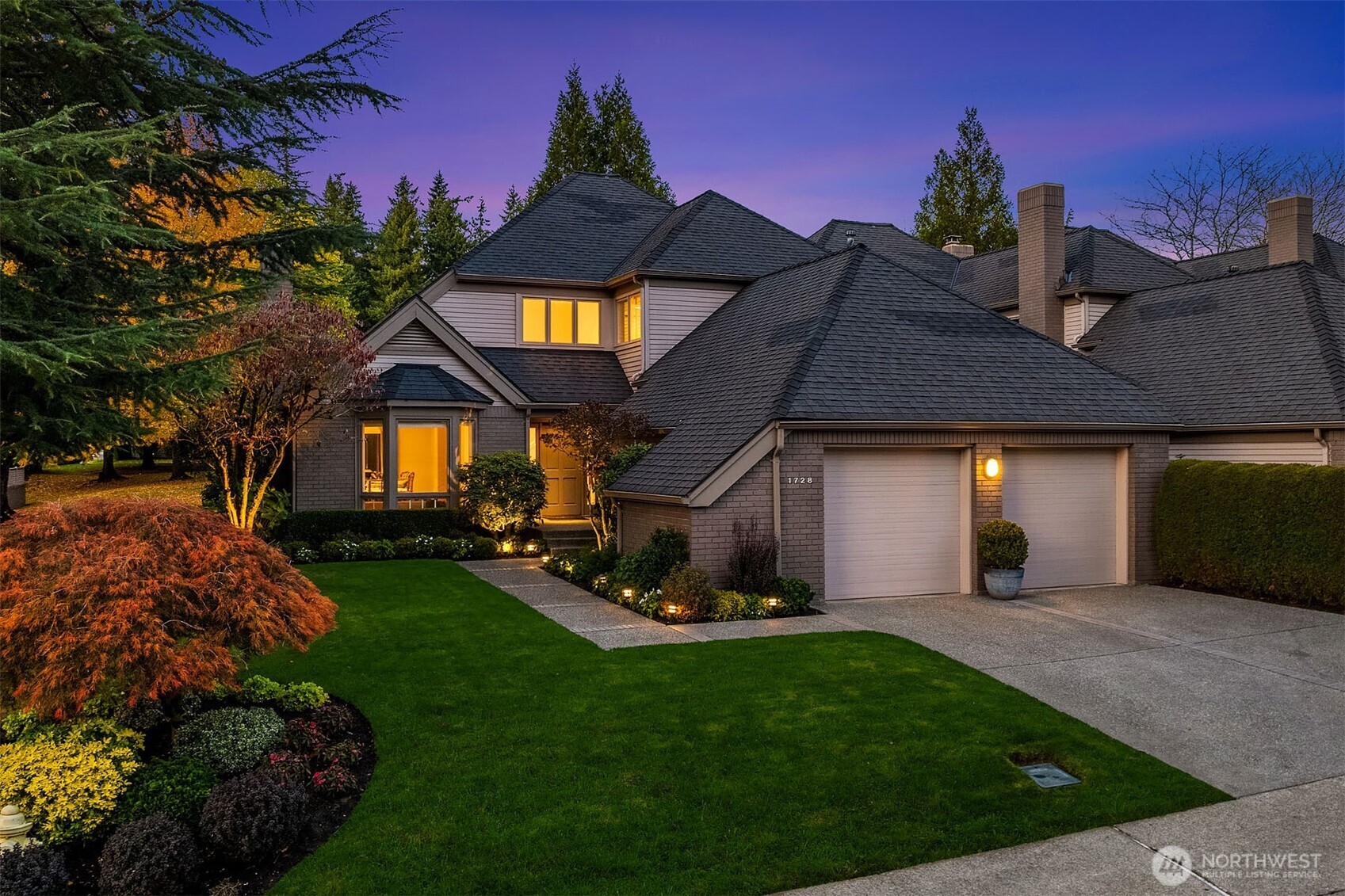 1728 Bellevue Way NE Bellevue WA 98004