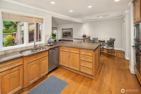 1728 Bellevue Way NE Bellevue WA 98004