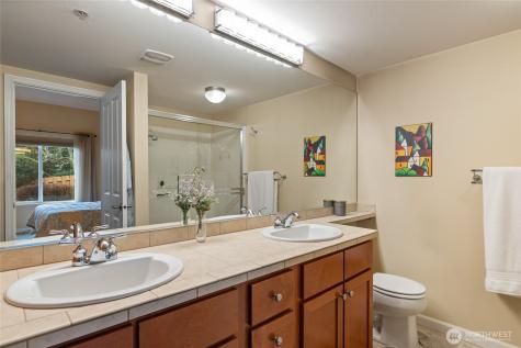 906 72nd Street SE Auburn WA 98092