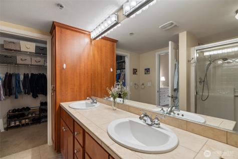 906 72nd Street SE Auburn WA 98092