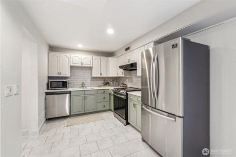12600 SE 42nd Street Bellevue WA 98006