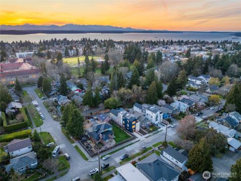 2931 39th Avenue SW Seattle WA 98116