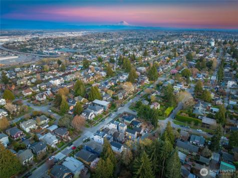 2931 39th Avenue SW Seattle WA 98116