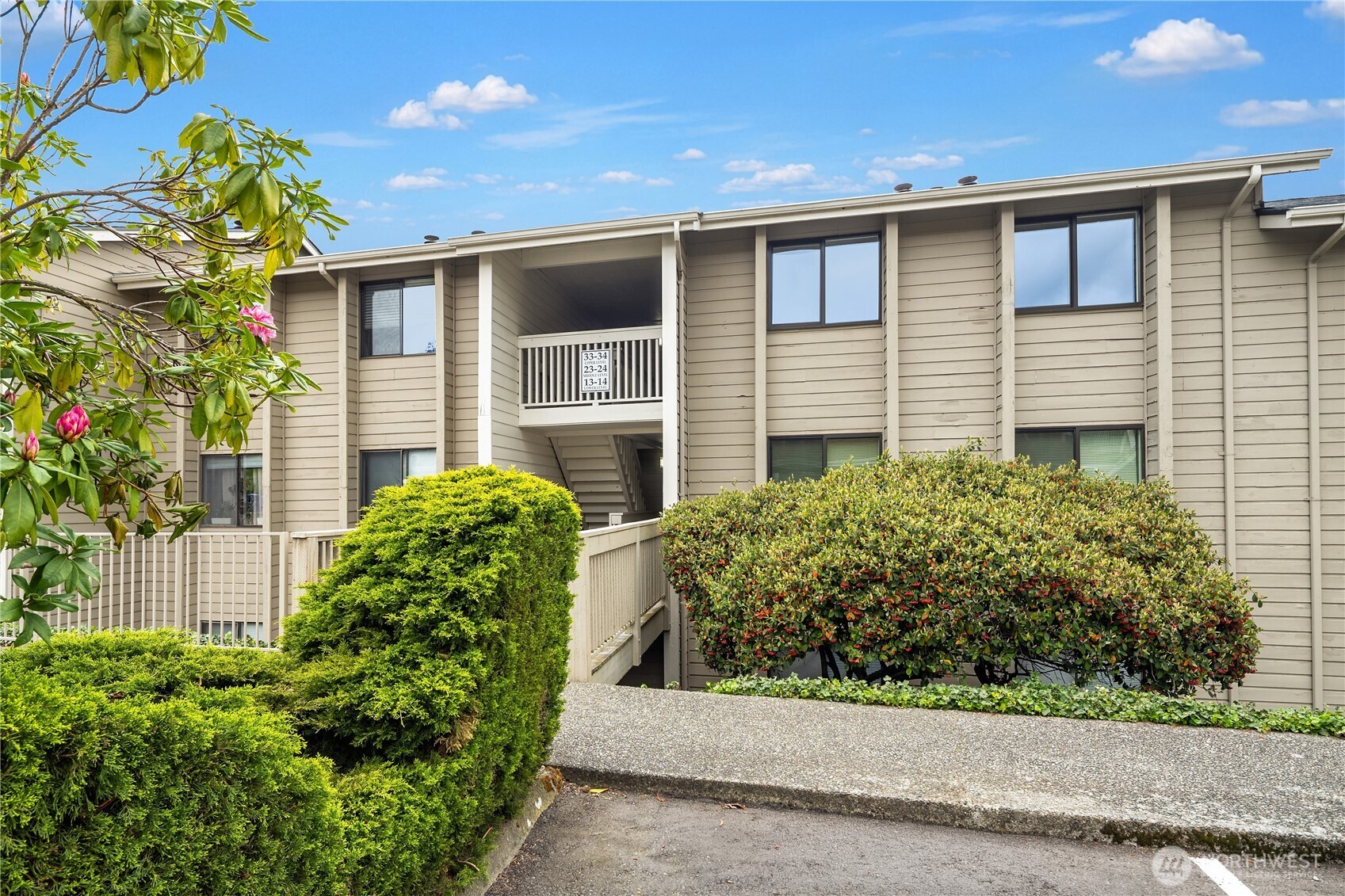 1319 S Puget Drive Renton WA 98055