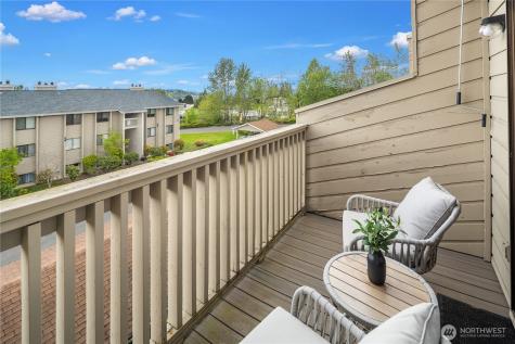 1319 S Puget Drive Renton WA 98055