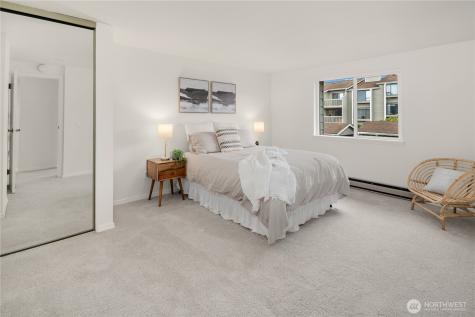 1319 S Puget Drive Renton WA 98055