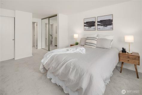 1319 S Puget Drive Renton WA 98055