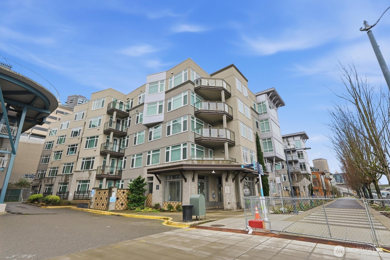 2000 Alaskan Way Seattle WA 98121