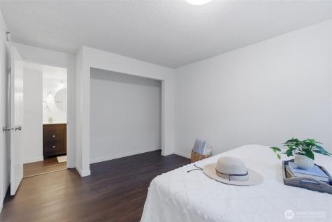 26425 Pennsylvania Avenue NE Kingston WA 98346