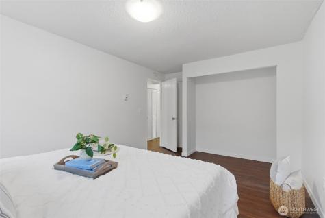 26425 Pennsylvania Avenue NE Kingston WA 98346