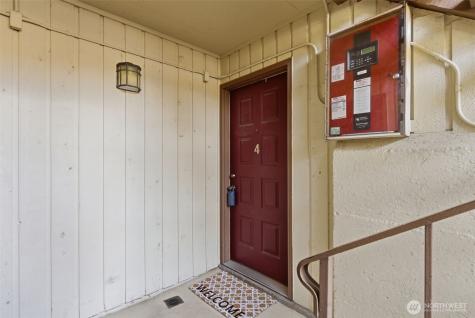 26425 Pennsylvania Avenue NE Kingston WA 98346
