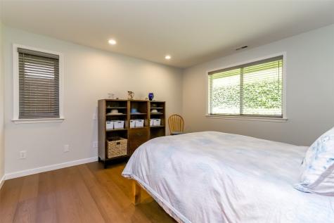 4525 7th Street SE Puyallup WA 98374