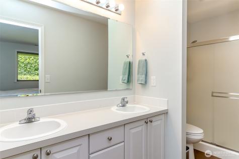 4525 7th Street SE Puyallup WA 98374