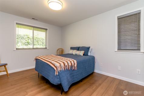 4525 7th Street SE Puyallup WA 98374