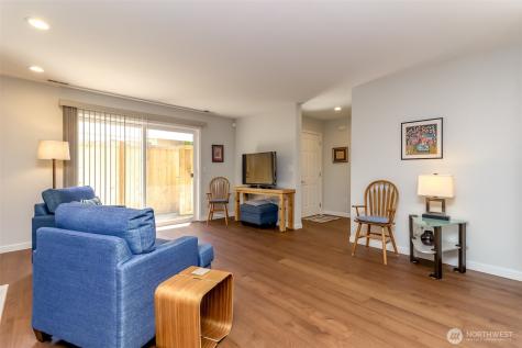 4525 7th Street SE Puyallup WA 98374