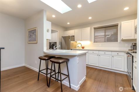 4525 7th Street SE Puyallup WA 98374