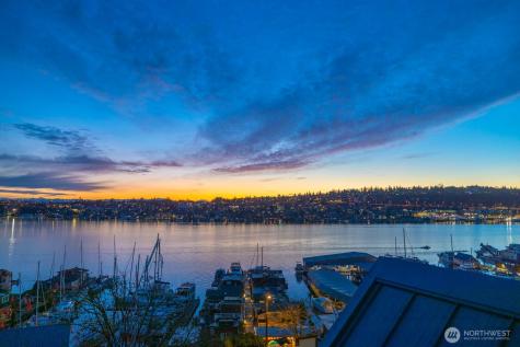 2420 8th Avenue N Seattle WA 98109