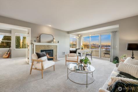 2420 8th Avenue N Seattle WA 98109