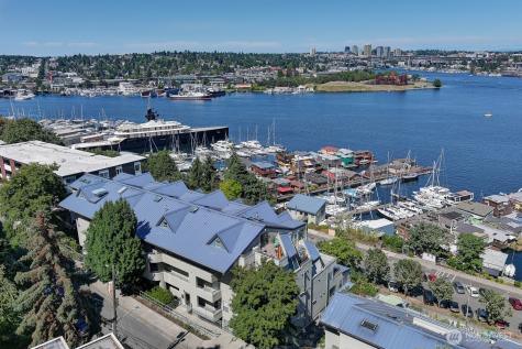 2420 8th Avenue N Seattle WA 98109
