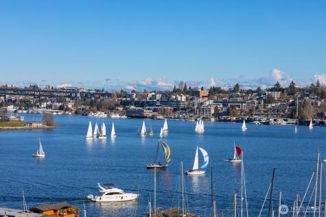 2420 8th Avenue N Seattle WA 98109