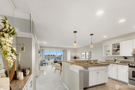 2420 8th Avenue N Seattle WA 98109