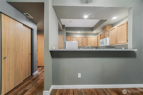 4710 SE Mill Pond Drive SE Auburn WA 98092