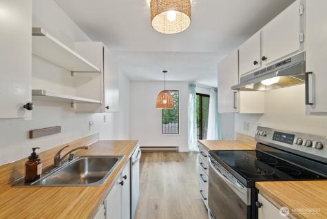 12744 NE 116th Street Kirkland WA 98034