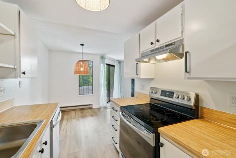 12744 NE 116th Street Kirkland WA 98034