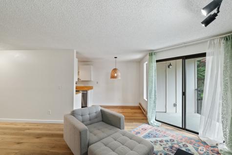 12744 NE 116th Street Kirkland WA 98034