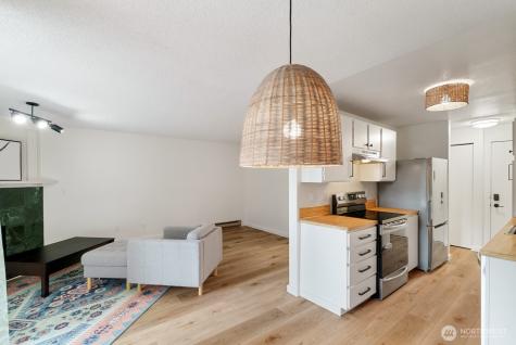 12744 NE 116th Street Kirkland WA 98034