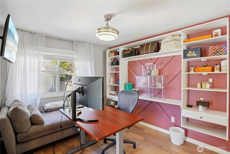 6412 E Side Drive NE Tacoma WA 98422