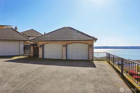 6412 E Side Drive NE Tacoma WA 98422