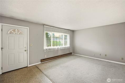 708 Marion Lane SE Puyallup WA 98372