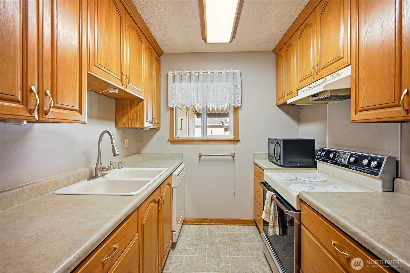 708 Marion Lane SE Puyallup WA 98372