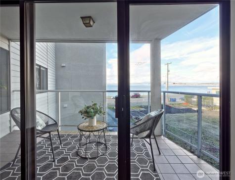 2104 Alki Avenue SW Seattle WA 98116