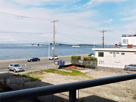 2104 Alki Avenue SW Seattle WA 98116