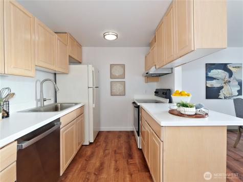 2104 Alki Avenue SW Seattle WA 98116